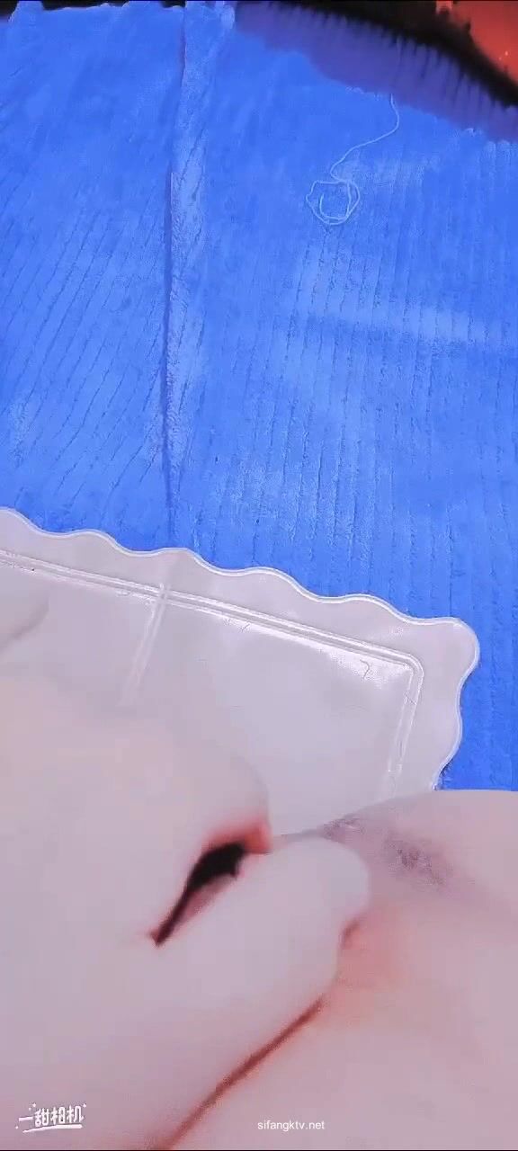 -调教母狗教材！大神收徒弟传授调教开发母狗经验实战调教性爱母狗教学！清纯小妹妹大鸡巴下变成淫荡的骚母狗.